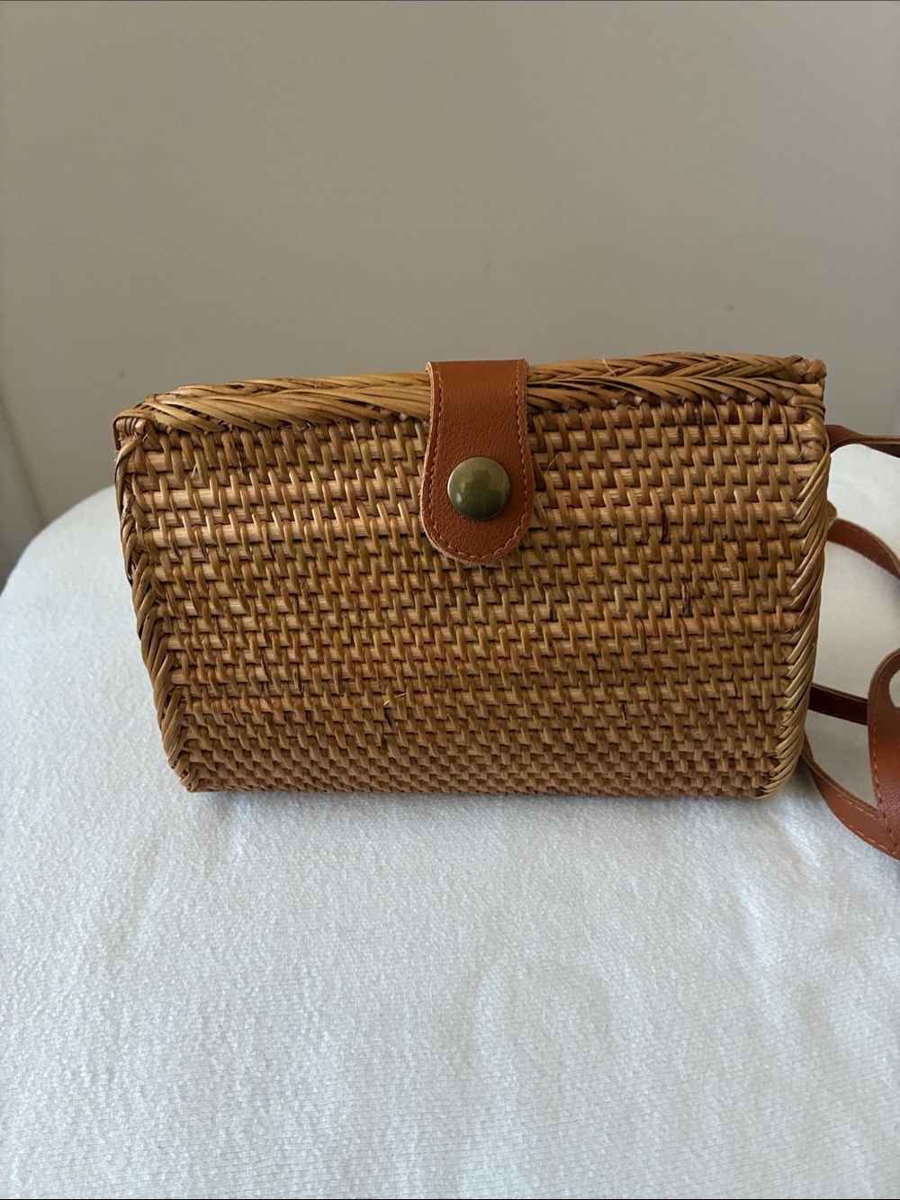 Woven Straw Crossbody Bag in Tan